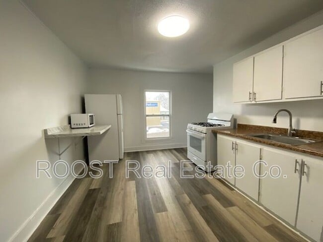 Photo - 124 S Chillicothe St