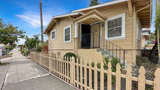 Building Photo - 4118-4120Penniman Unit 4118