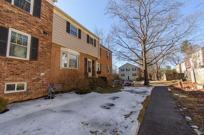 Photo - Charming 4 Bed 3.5 Bath Townhome
