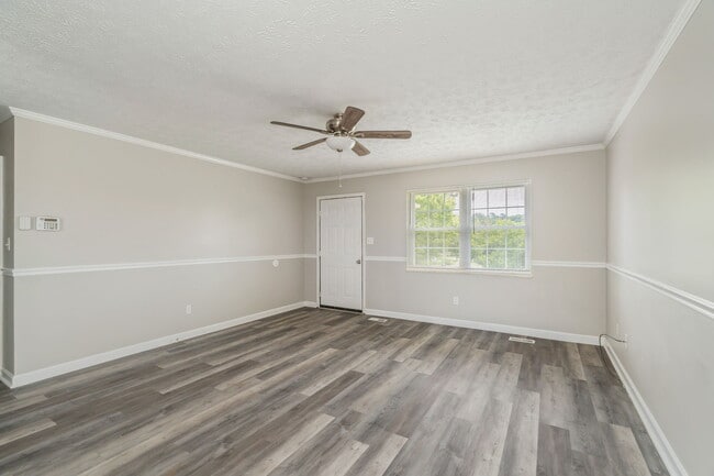 Photo - 2832 Vicksburg Ln