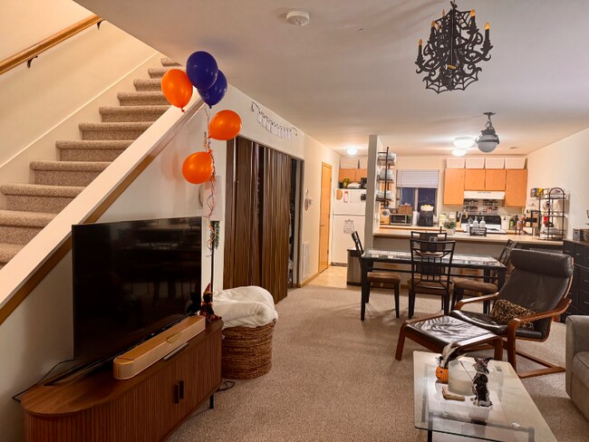 Photo - 302 S Busey Ave Unit 204