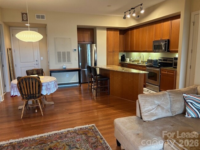 Photo - 4620 Piedmont Row Dr