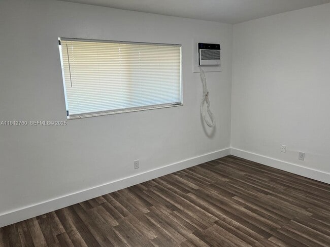 Photo - 5725 Grant St Unit 5725