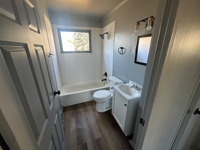 Photo - 3127 S 40th St