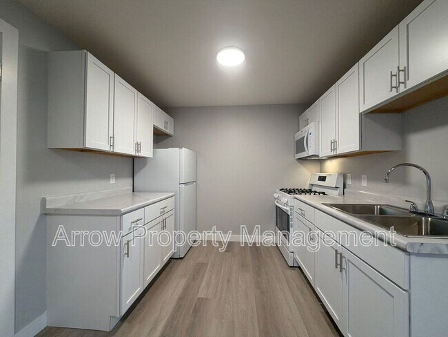 Photo - 877 N 26th St Unit 205