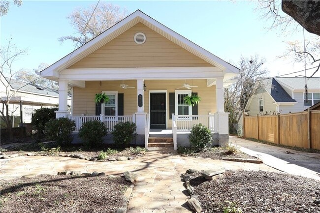 Building Photo - 217 Mountain View St