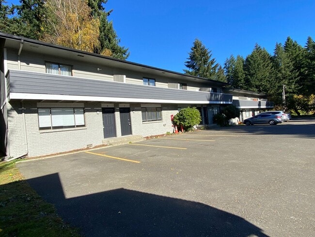 Photo - Olympia Townhouses 325 Pattison