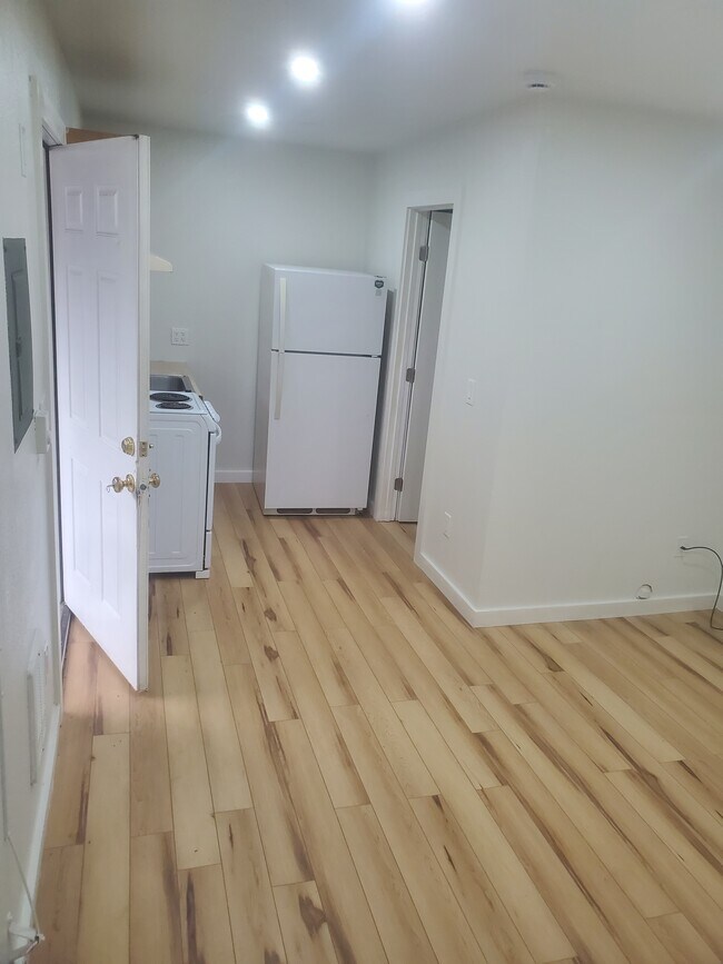 Photo - 5409 S Warner St Unit #2