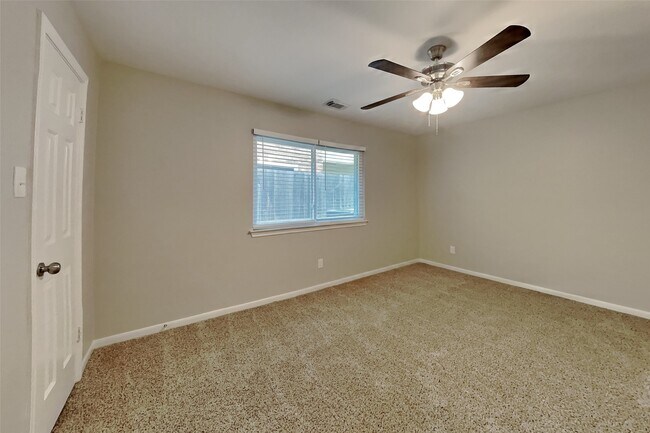 Photo - 1315 Forest Hollow Dr