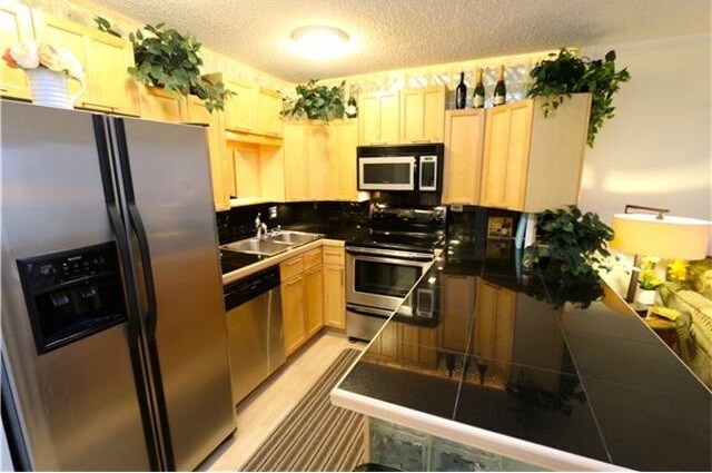 Photo - 2140 Kuhio Ave Apartment