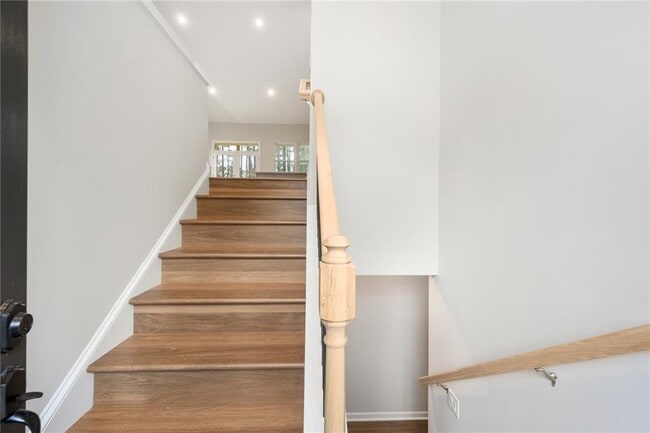 Photo - 2295 Brandon Ct NE