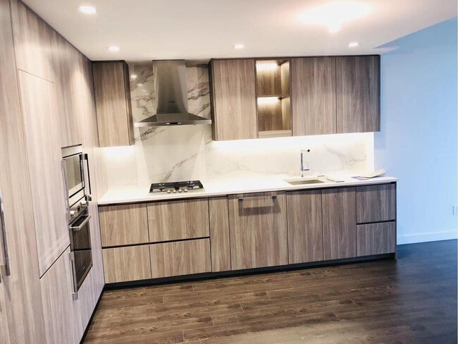 Photo - 9887 Whalley Blvd Unit 70*