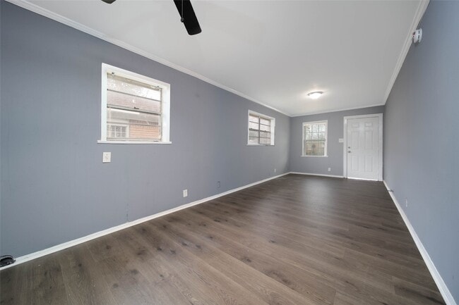 Photo - 2310 Kabee St