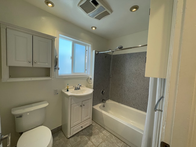 Photo - 6608 Linden Ave N Casa