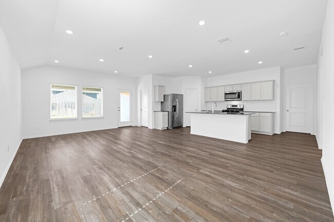 Photo - 40623 Spruce Ln