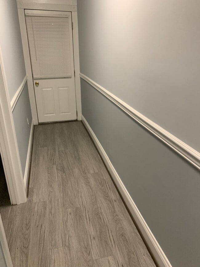 Photo - 148 N East Ave