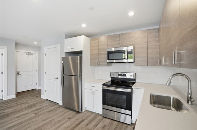 Photo - 632 Centre St Unit 303