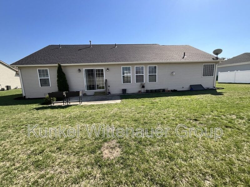 Photo - 714 Wheatfield Rd