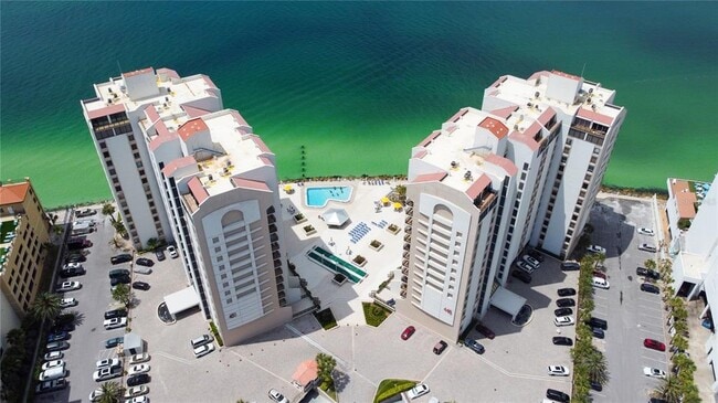 Building Photo - 440 S Gulfview Blvd Rental