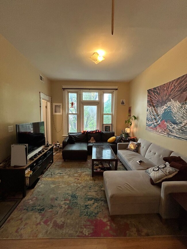 Photo - 1037 W Newport Ave Apartment Unit #2