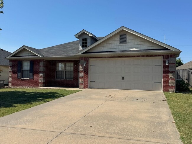 Building Photo - Adorable 3 Bedroom, 2 Bathroom Home for Rent!