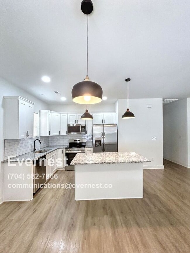 Photo - 411 S Spargo St