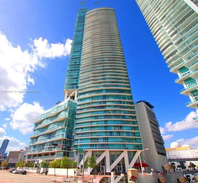 Building Photo - 888 Biscayne Blvd Unit 4304 Rental