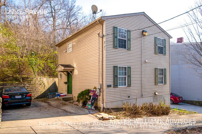 Photo - 2222 Ravine-