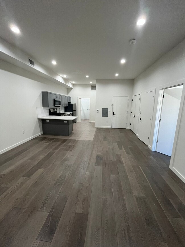 Photo - 1155 Elizabeth Ave Unit 1155-2