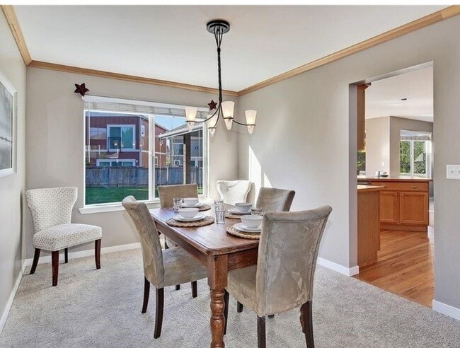 Formal Dining - 1107 167th St SW