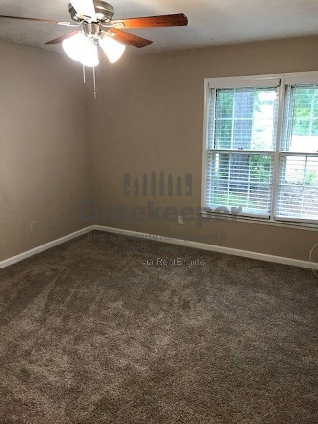 Photo - 207 Meadow Run