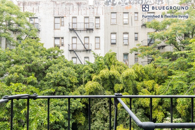 Photo - 227 S 4th St Unidad FL4-ID1866