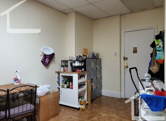 Photo - Great 2 Bed Close to BU and Green Line!