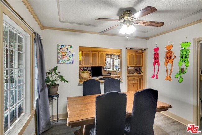 Photo - 6905 Cimarron St