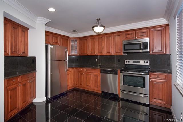 Photo - 16 Sylvan Ln Unit 16