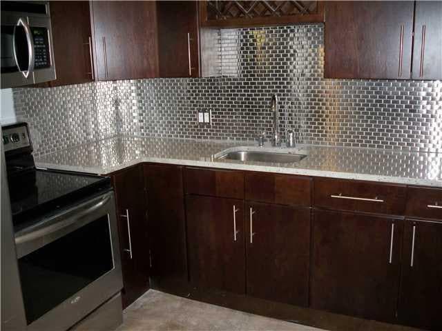 Building Photo - 63 Marshall St Unit REAR