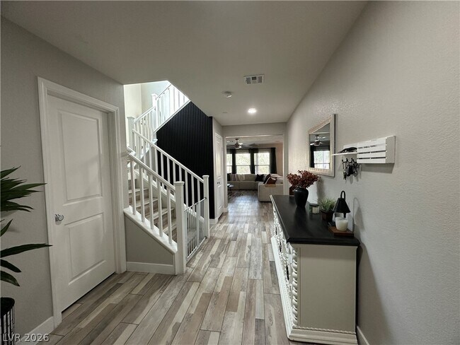 Photo - 7758 Meng Ct