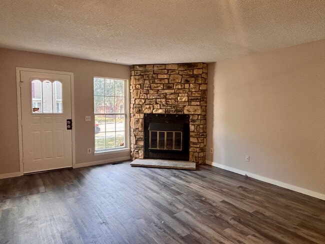 Photo - Newly Renovated 2-Bed Townhome Near Kingsborough Park — Available Now