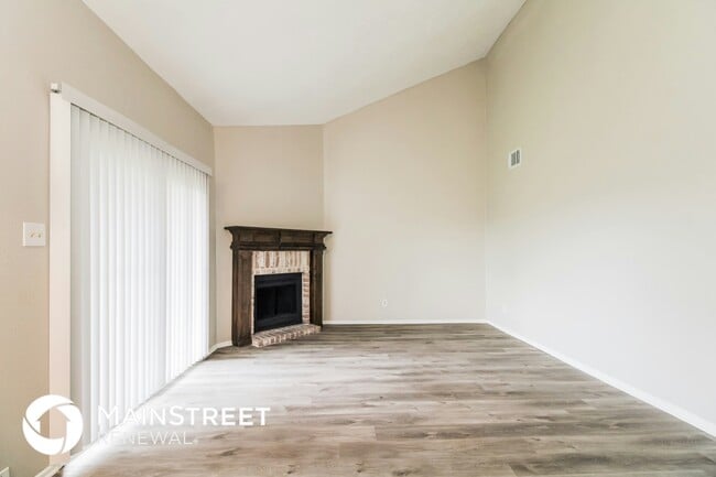 Photo - 5310 Riverwood Dr