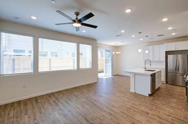 Photo - 1498 Vintage Ln