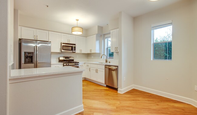 Palazzo East Apartments For Rent In Los Angeles Ca Forrent Updated Finishes In Select Homes Palazzo East Apartments