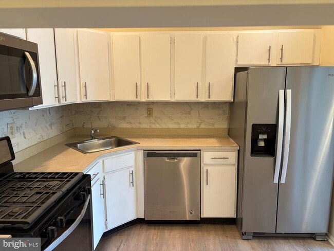 Building Photo - 14 Lehavre Ct Rental