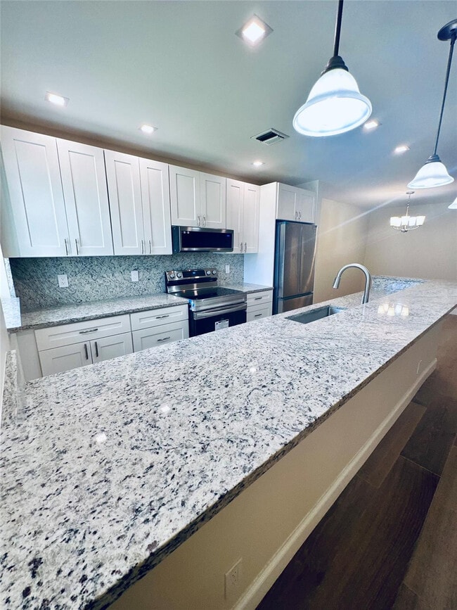 Photo - 14676 Canalview Dr Unidad C