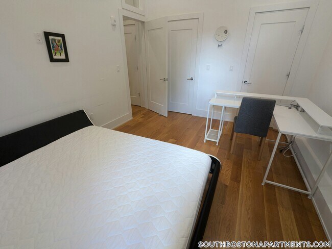 49 Rogers St Unit 1