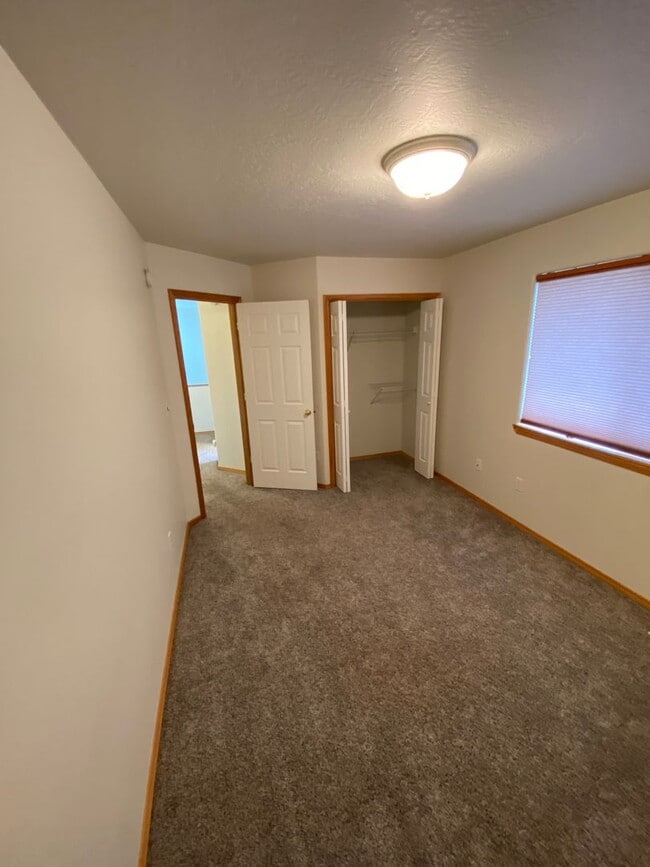 Photo - 3 Bed - 2 Bath - Fenced Yard
