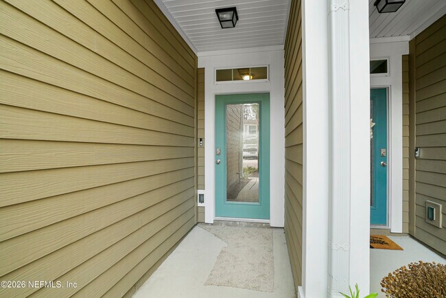 142 Castro Ct
