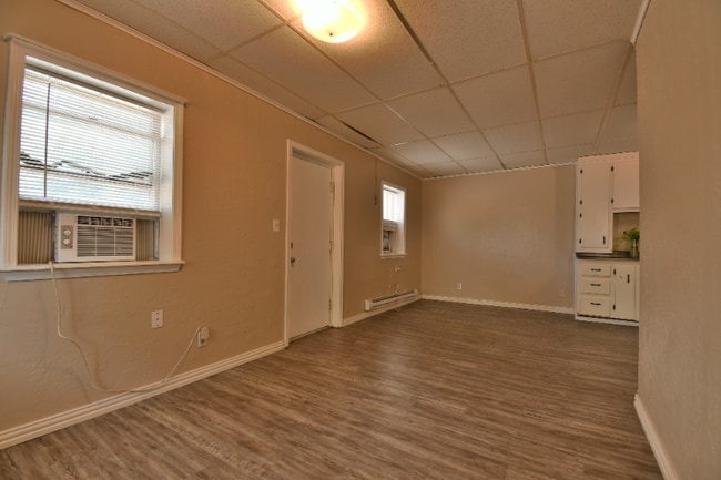 Photo - 808 W Cypress Ave Unit 2