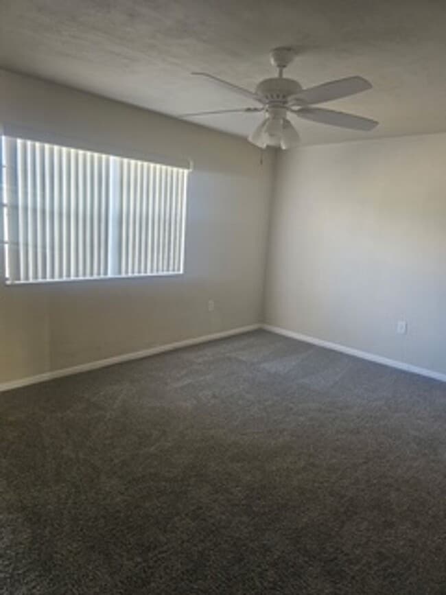 Photo - 2 bed 2.5 bath Lake Front Townhouse