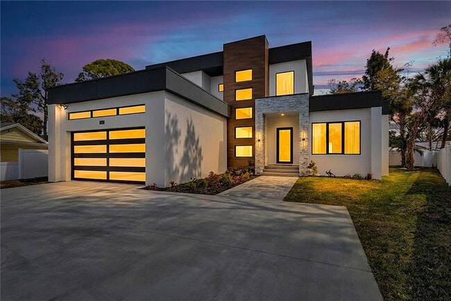Building Photo - 275 Lime Cir