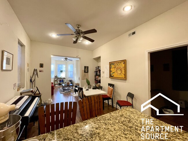 Photo - 1921 N Francisco Ave Unidad 1